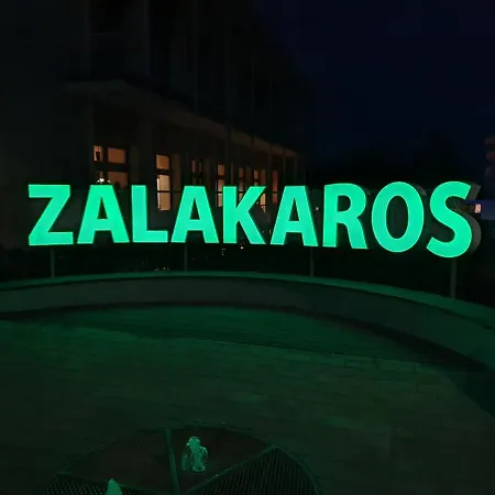 Keknefelejcs Vendeghaz بيت للعطل